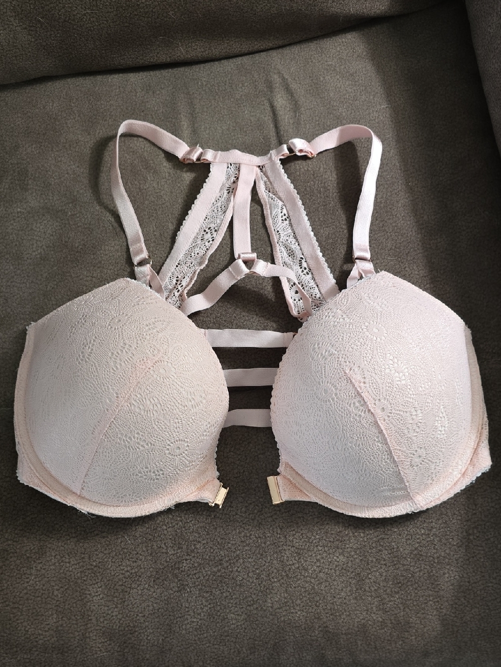 Victoria's Secret Lace Strappy Push-Up Bra - Pale Pink